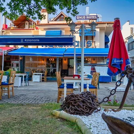 Bed and Breakfast Only Blue Mansion 1 *